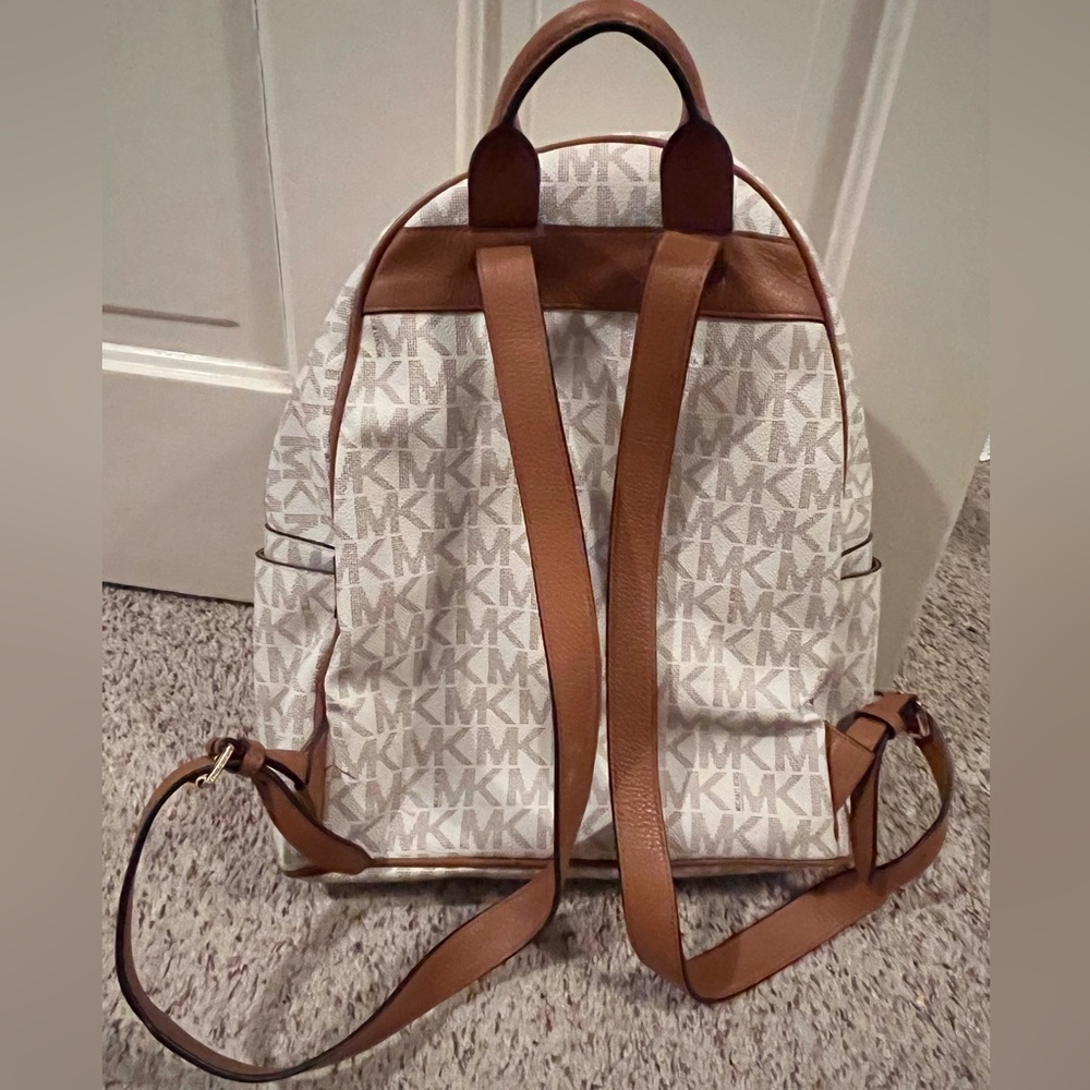 MK backpack - Picture 2 of 2